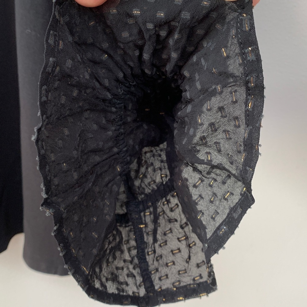 Chico’s Chiffon Sleeve Top in Black NEW! - Picture 6 of 8